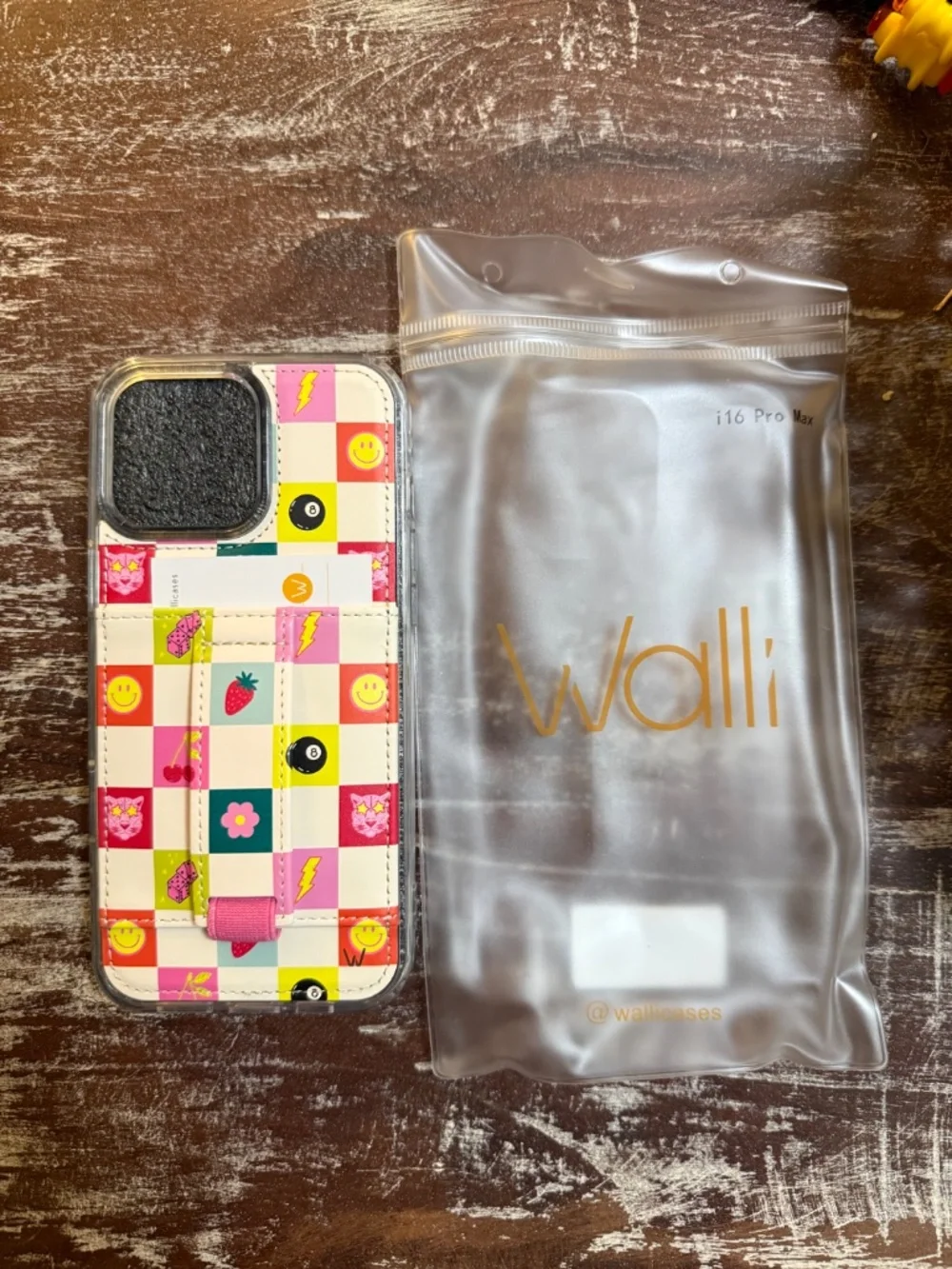 Walli iPhone 16 Pro Max Case